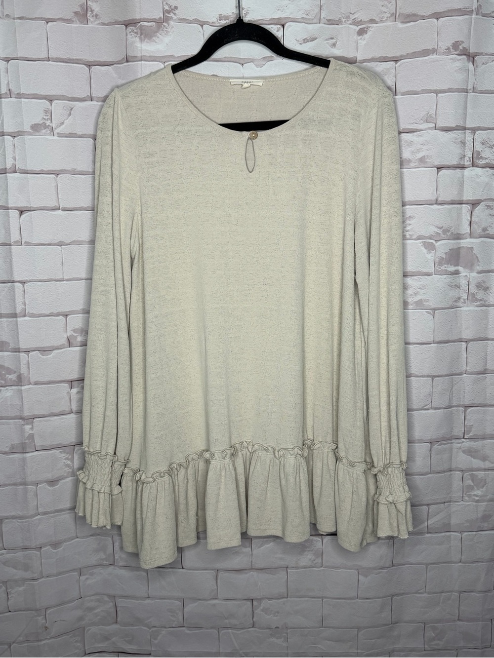 Easel Cream Ruffle Hem Tunic‎ Top Boho Cottagecore Size Medium